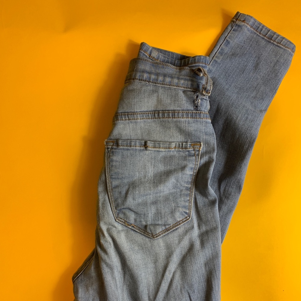 Fashion novels jeans